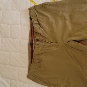 Avenue woman's tan trousers 18 T